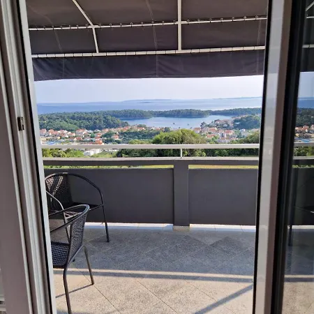 Lidija Rab Apartman 3 Apartman *